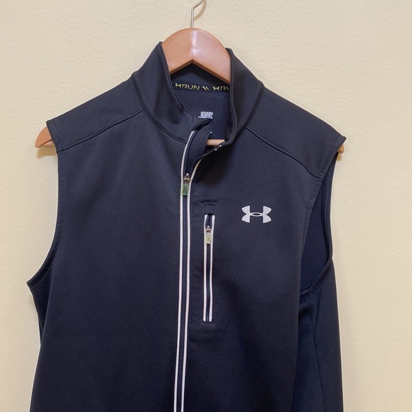 Under armor vest in black - Picture 2 of 5